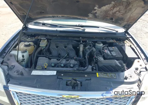 2005 Ford Five Hundred Limited z USA, uszkodzony, nr VIN 1FAFP28105G107505